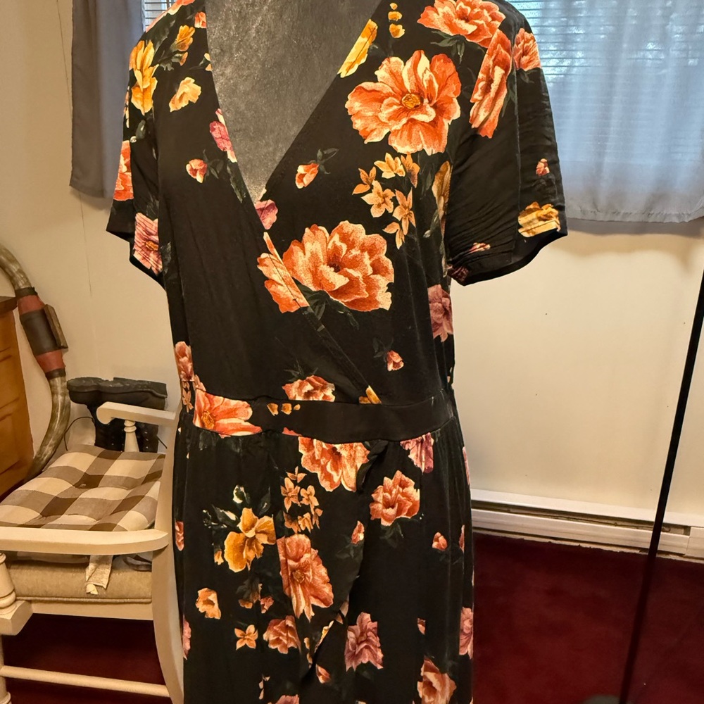 Torrid Black Maxi shorts jumpsuit Dress with Floral Design - Picture 3 of 8